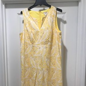 Sleeveless Laced Dress